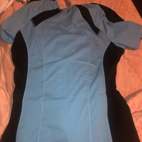 Grey’s Anatomy Raglan Top - Picture 2 of 3